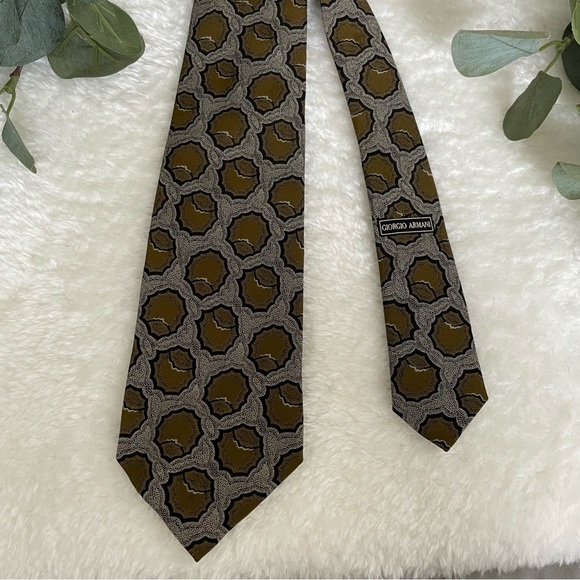 Giorgio Armani Geometric Abstract Print Olive Green Silk Necktie - Picture 6 of 11